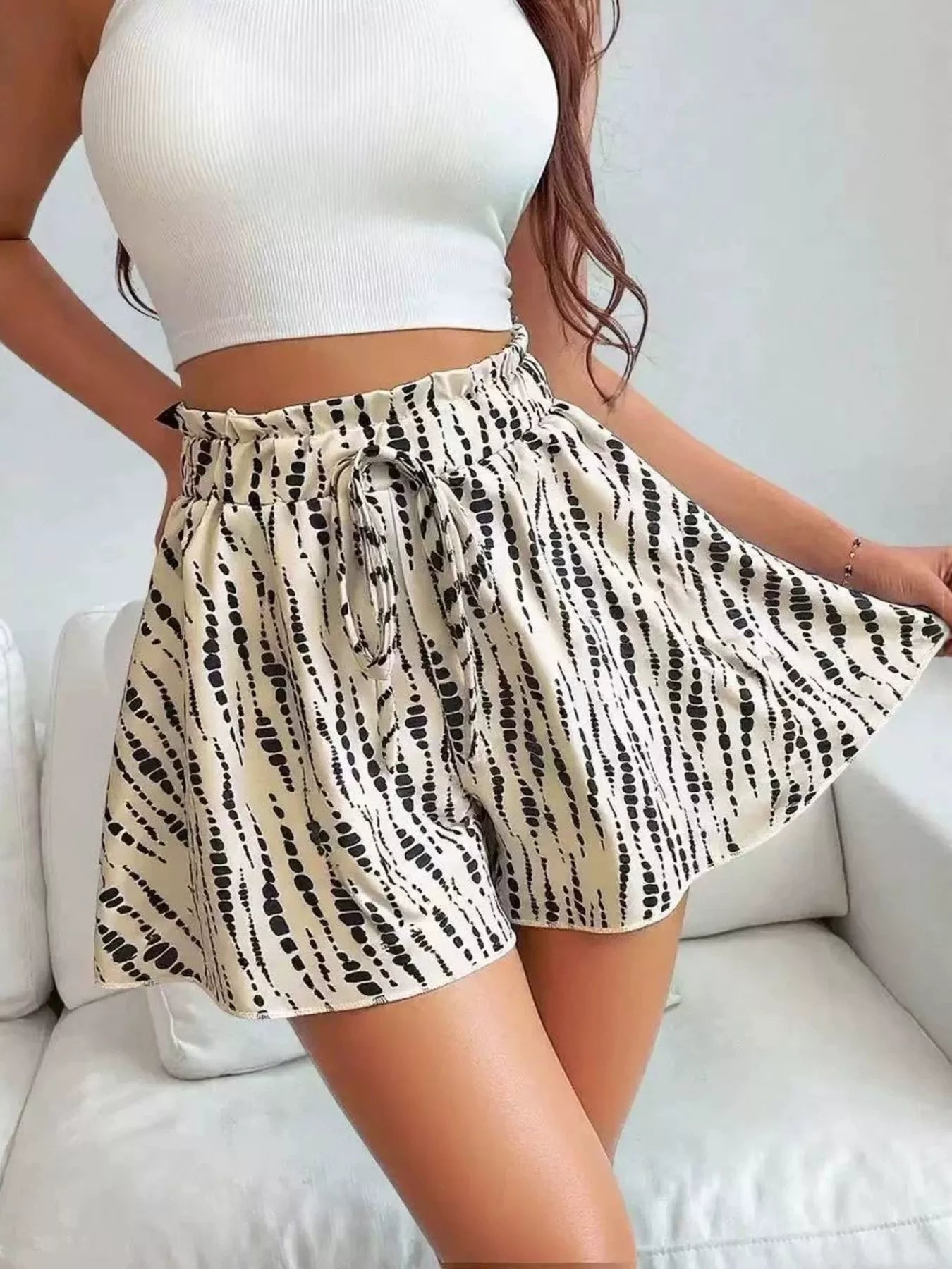 Trendsi High-Waisted Leopard Print Shorts -
