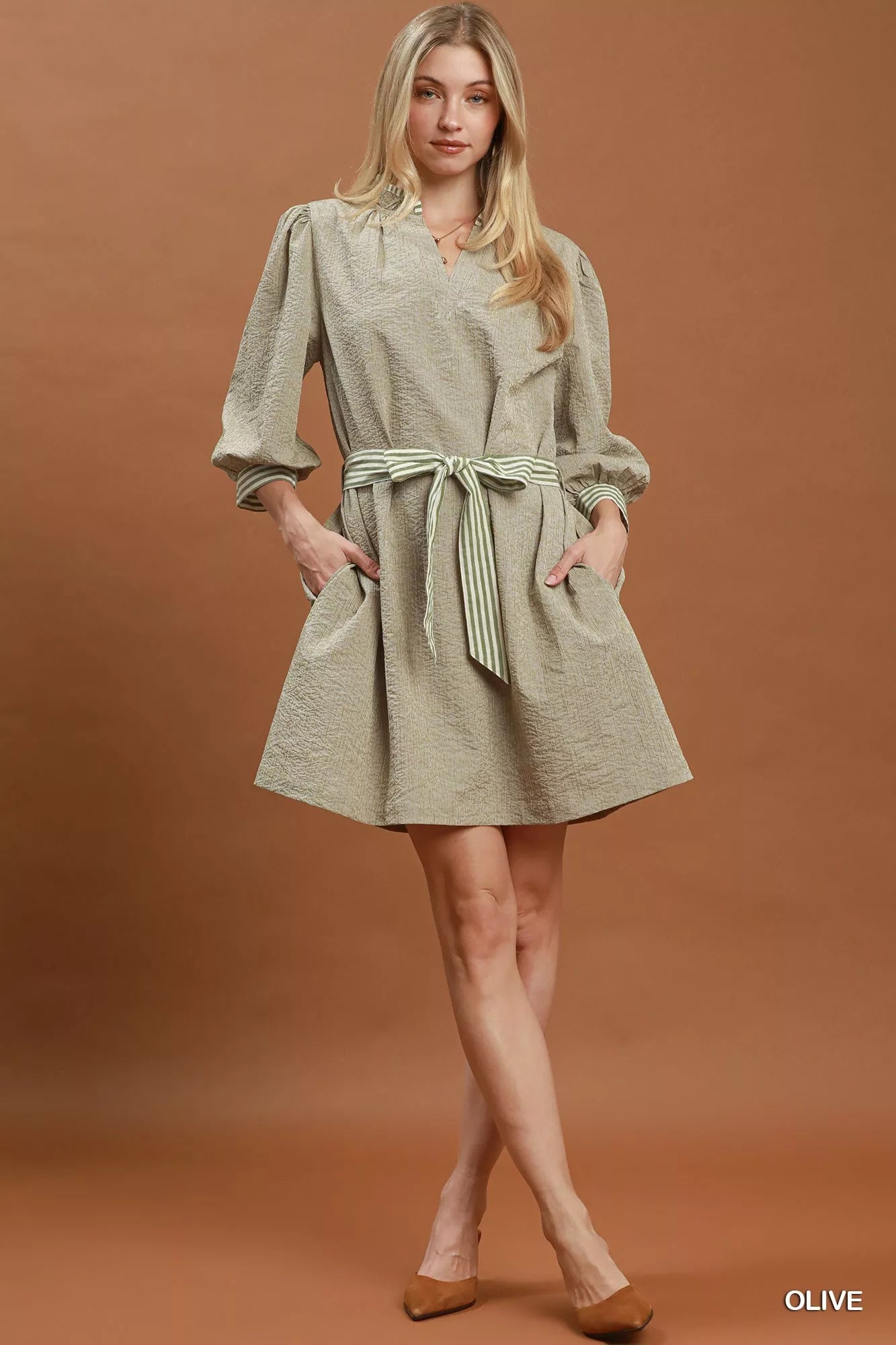 Women's apparel – product view 4