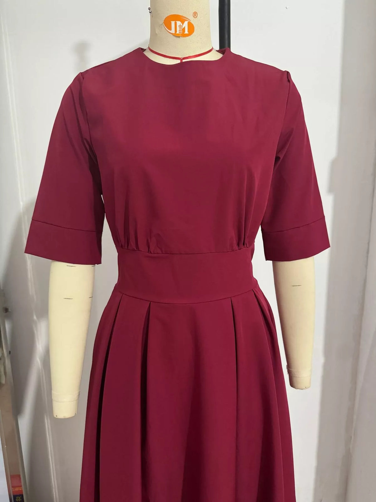 Round neck short sleeve midi dress, product view