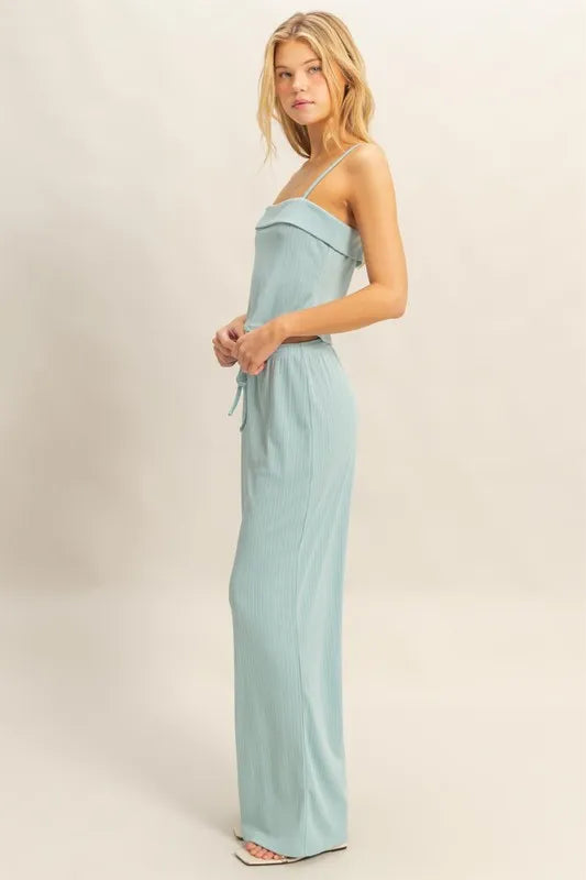 Women's clothing set – product view 2