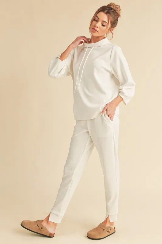 Women's joggers – product view 3