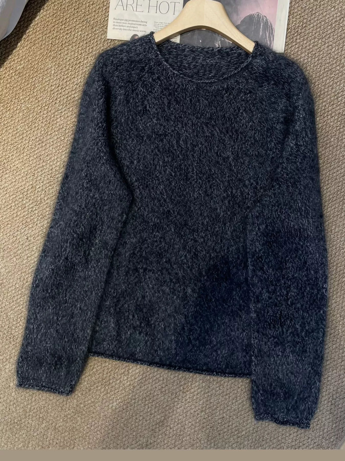 Round neck long sleeve sweater, product view