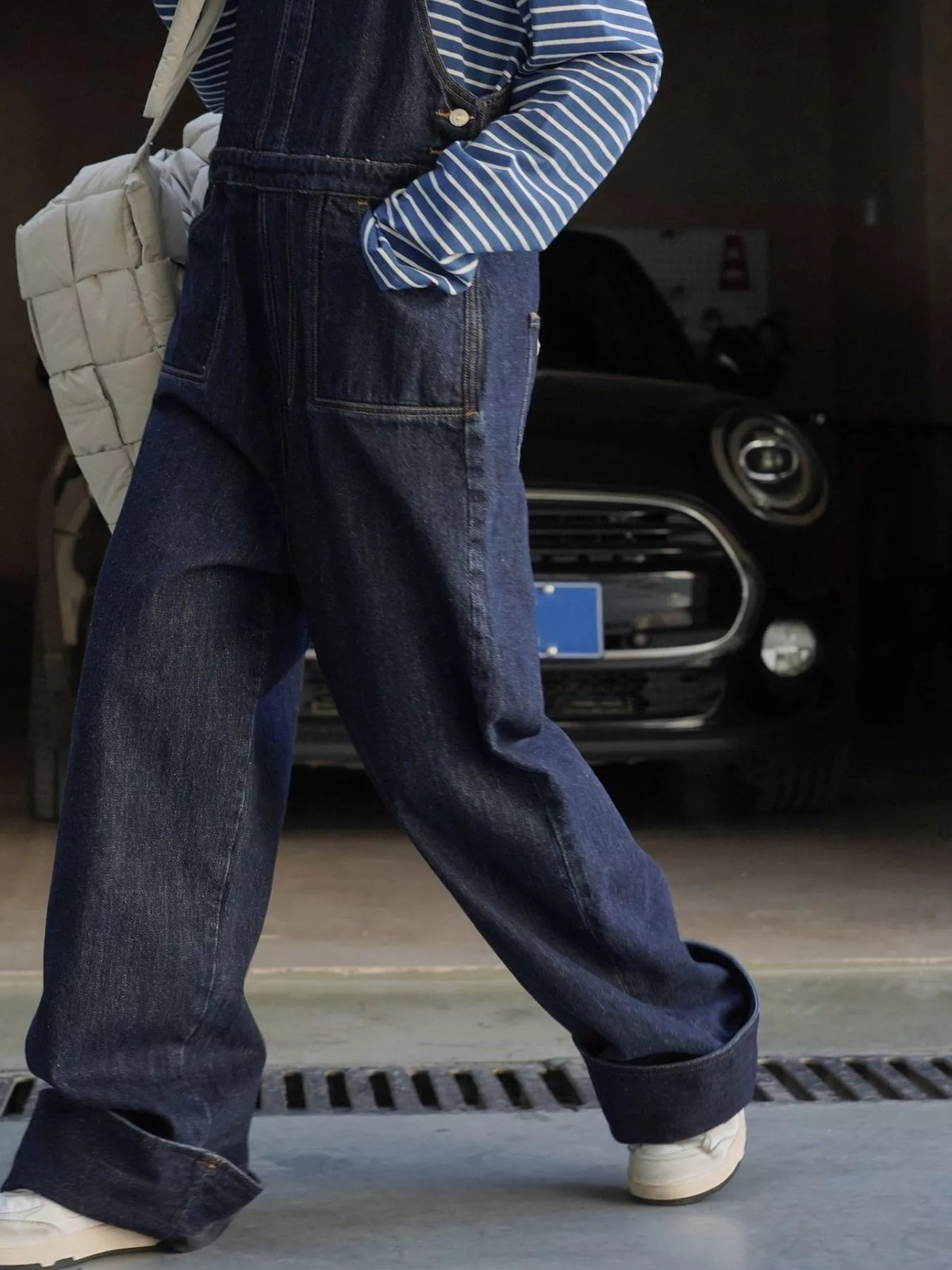 Women's Vintage Dark Wash Wide-Leg Denim Overalls in dark blue — side view