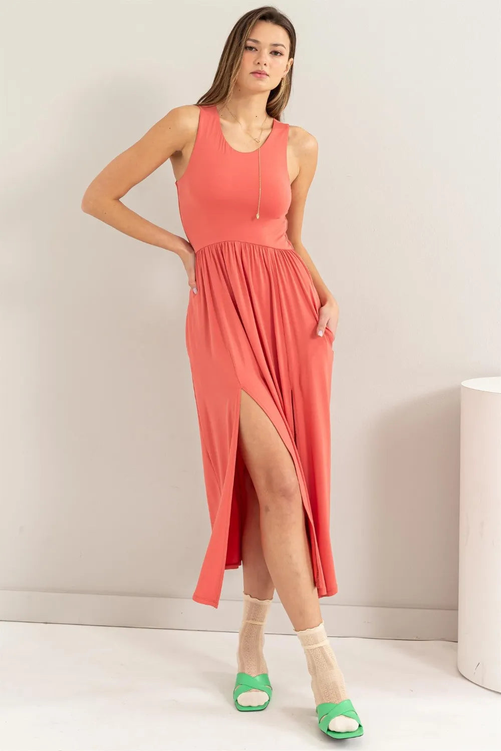 Women's apparel – product view 3
