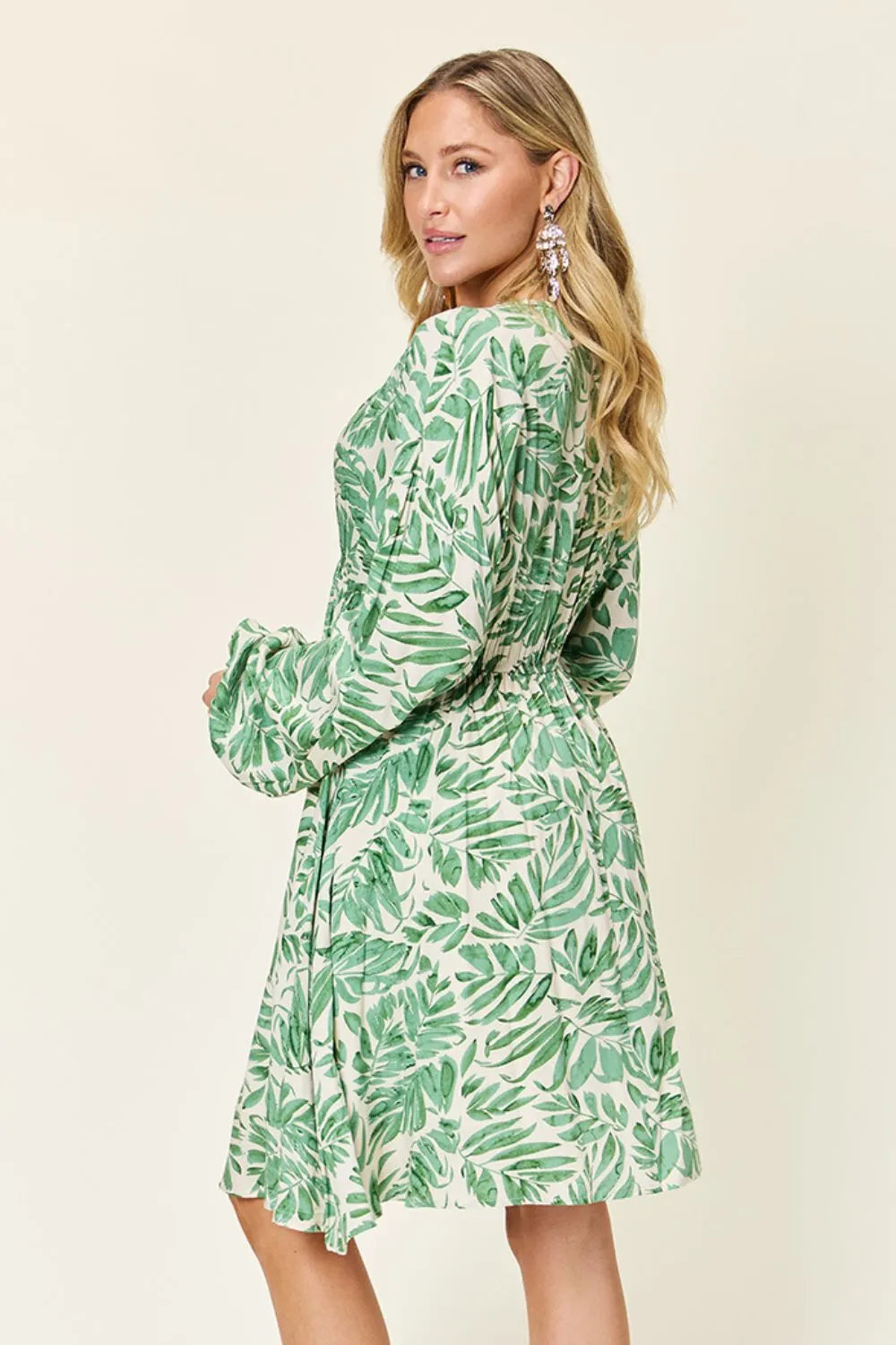 Women's apparel – product view 4