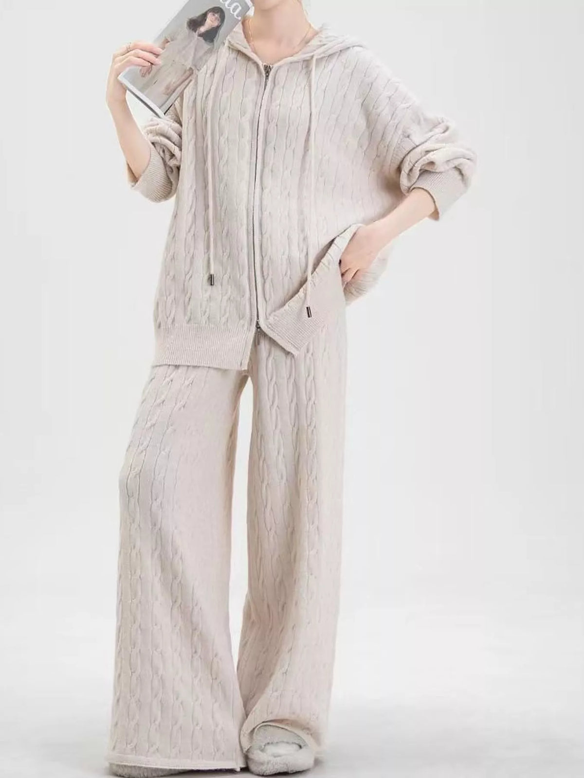 Cable-knit cardigan and pants set, cream front