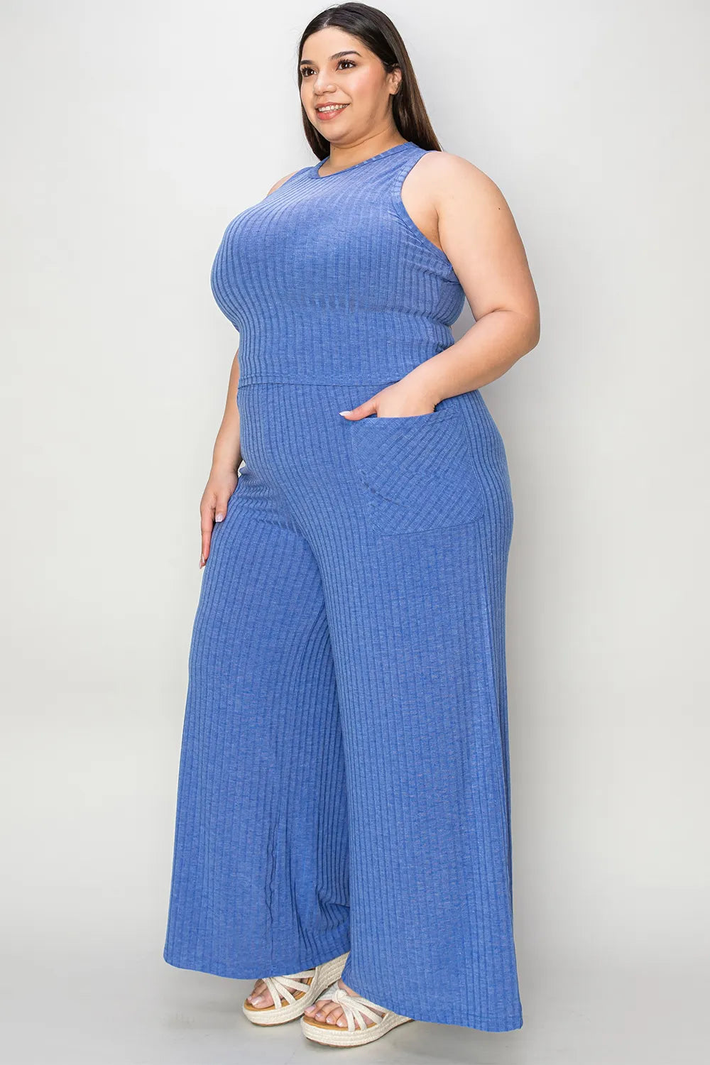 Women's clothing set – product view 20