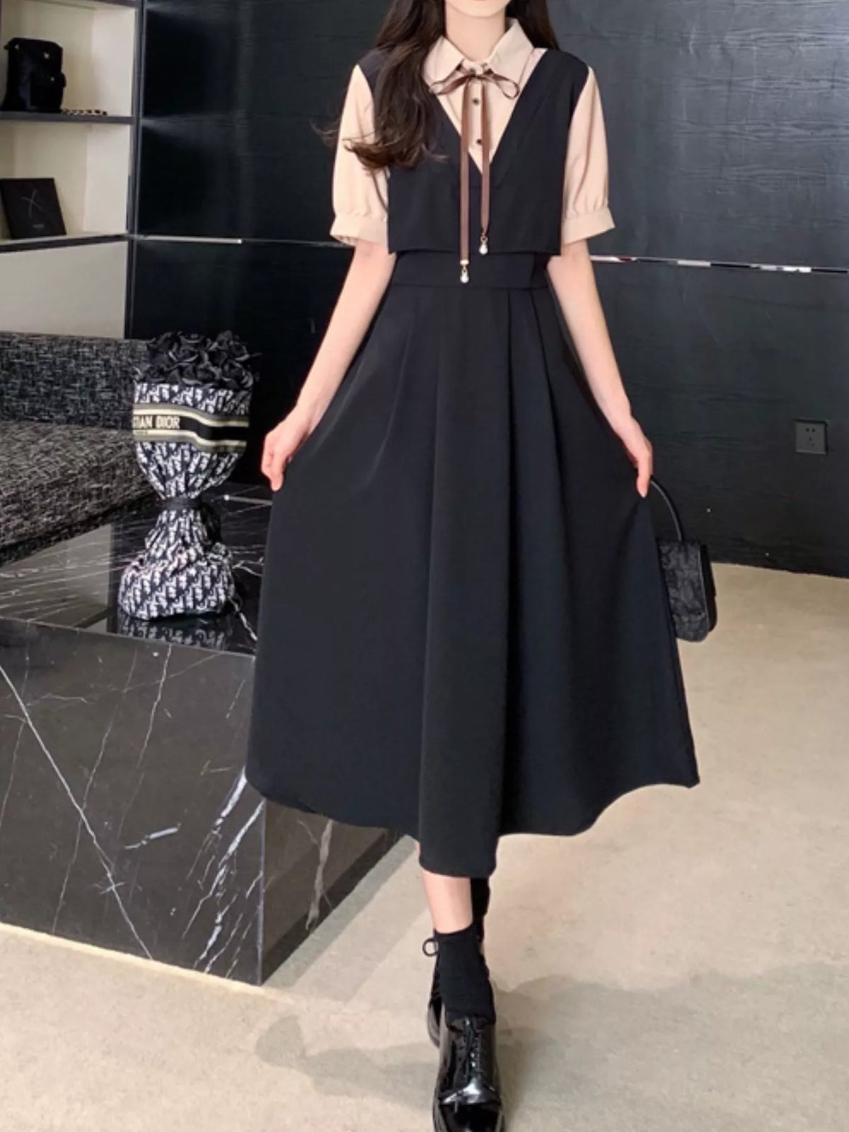 Women's Contrast Short Sleeve Pleated Midi Dress in black — front view