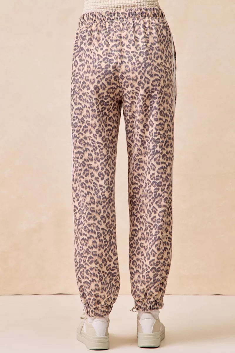 Women's pants – product view 4