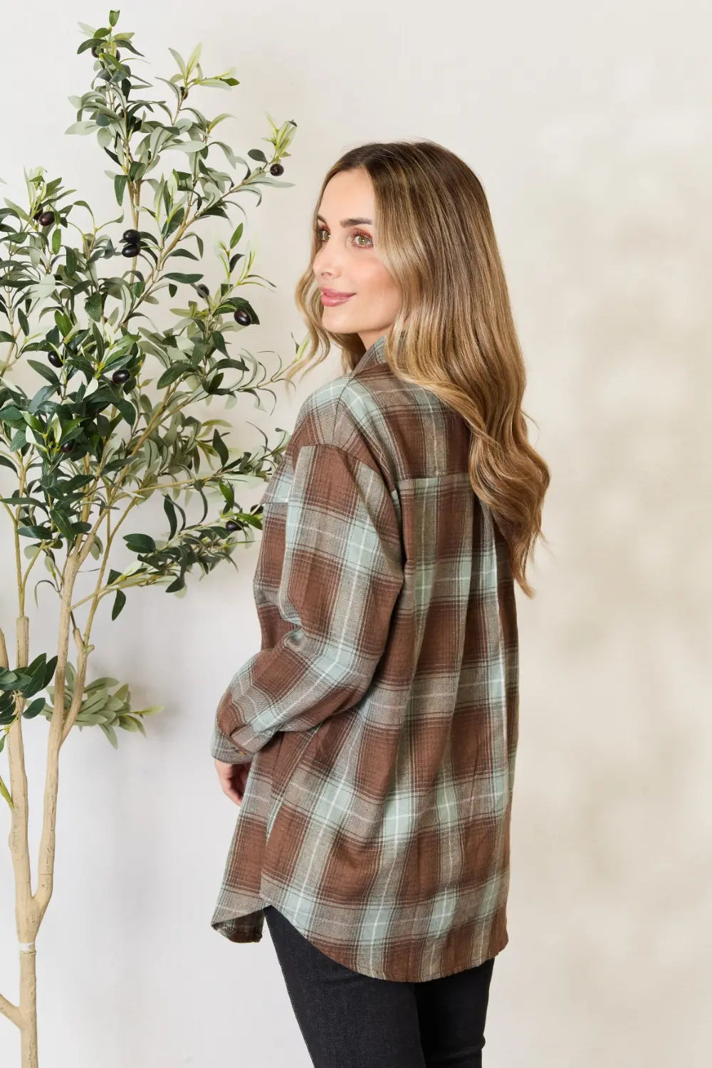 Women's apparel – product view 4