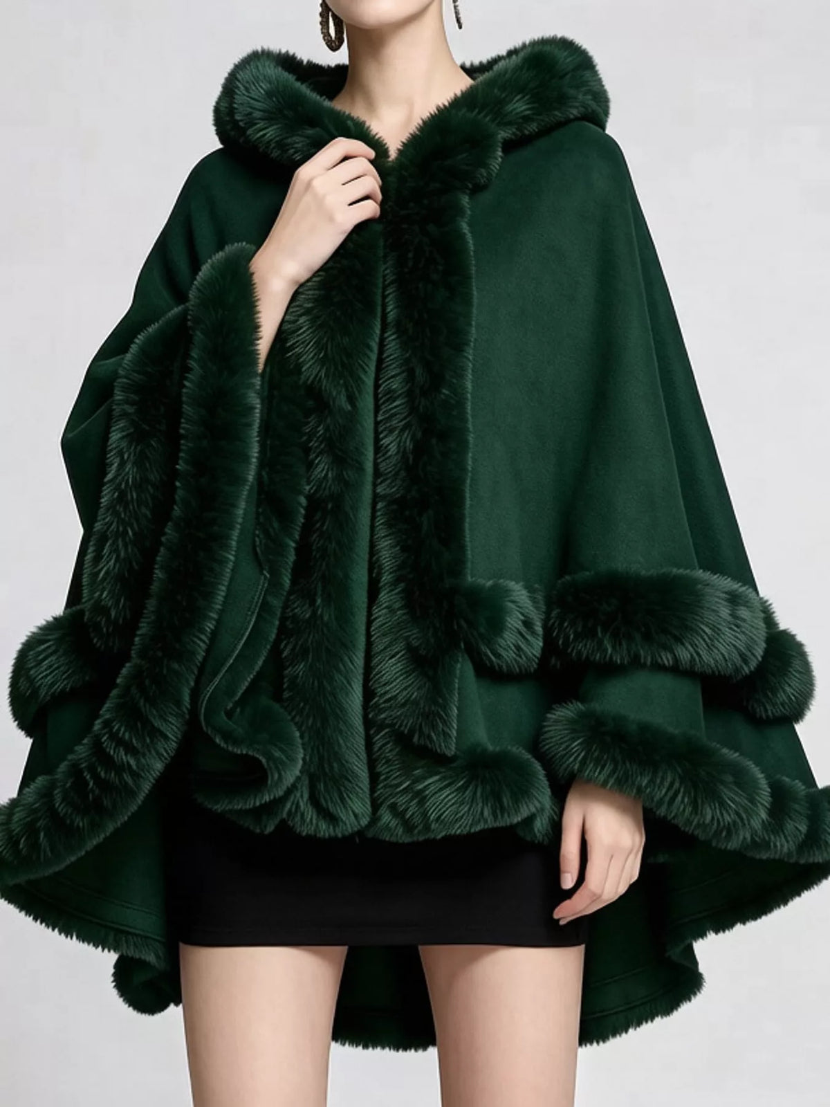 Faux-fur-trim cape, green front