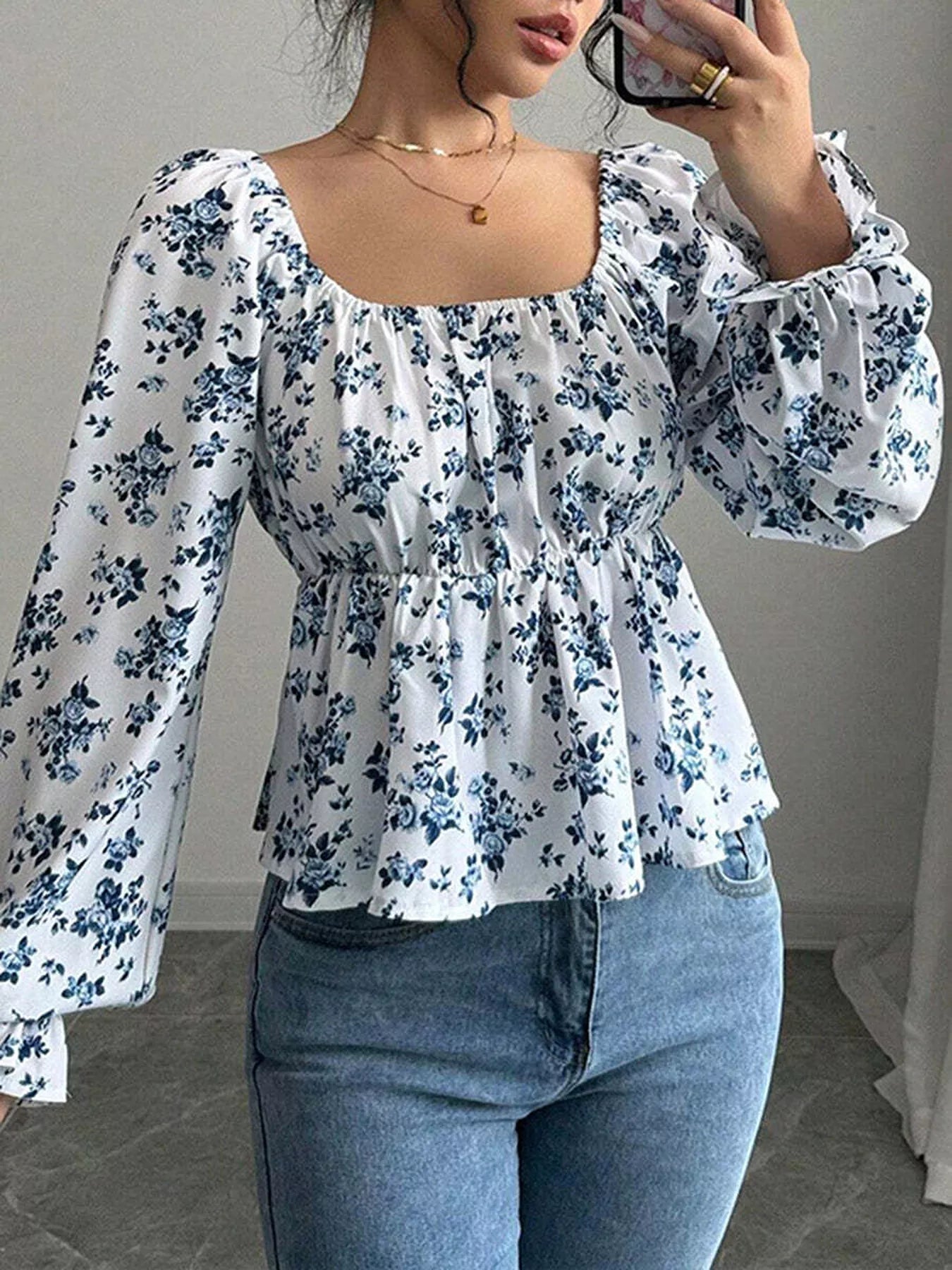 Trendsi Floral Print Square Neck Peplum Blouse -