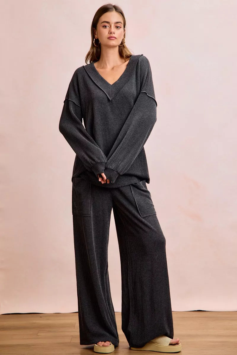 Women's clothing set – product view 4