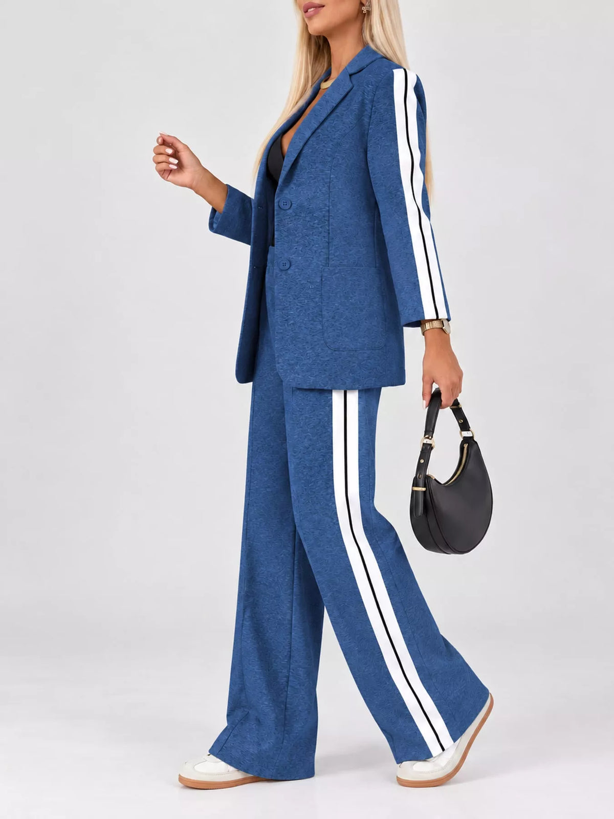 Set with Side Stripe Detail — side view