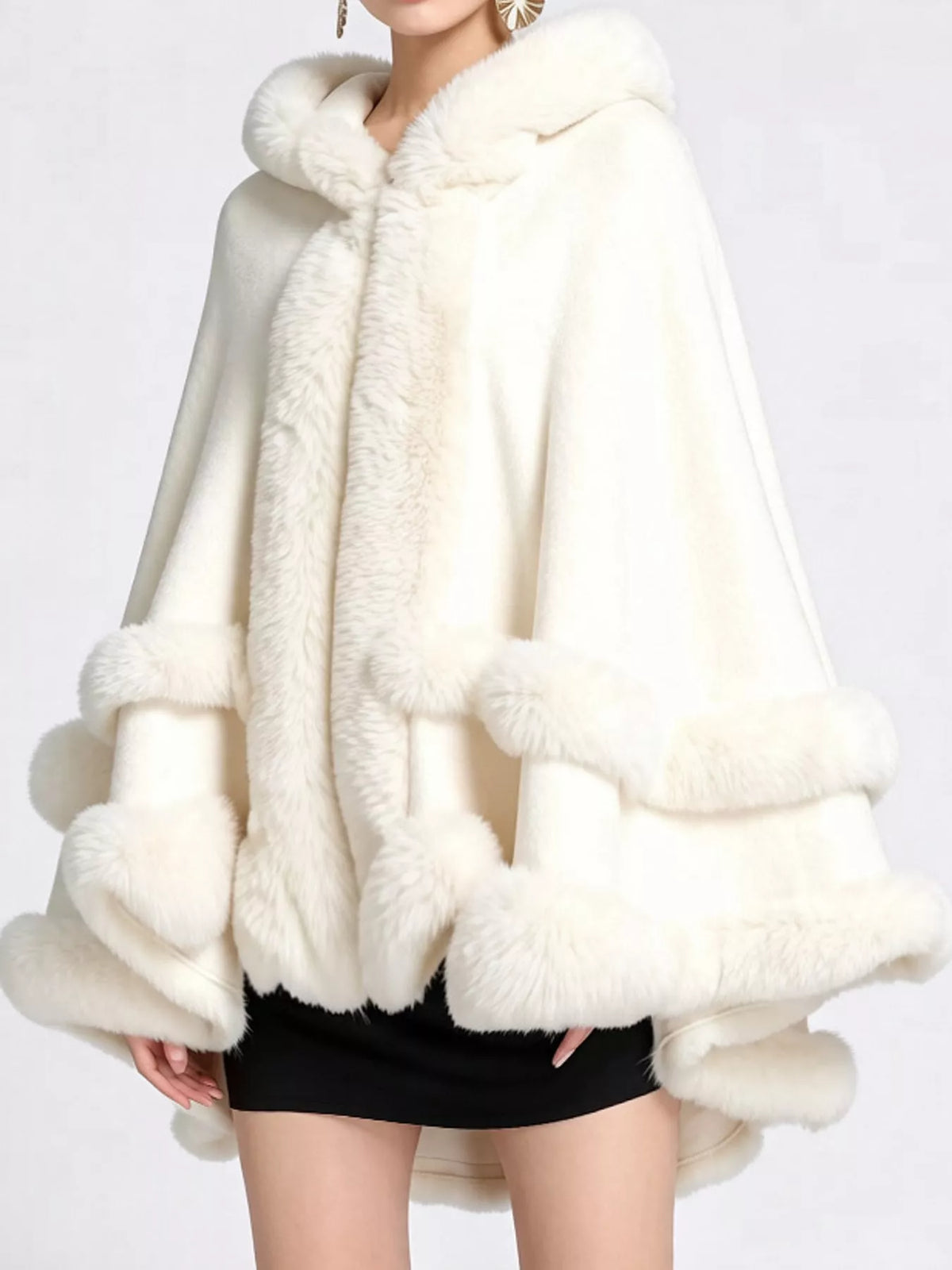 Faux-fur-trim cape, white front