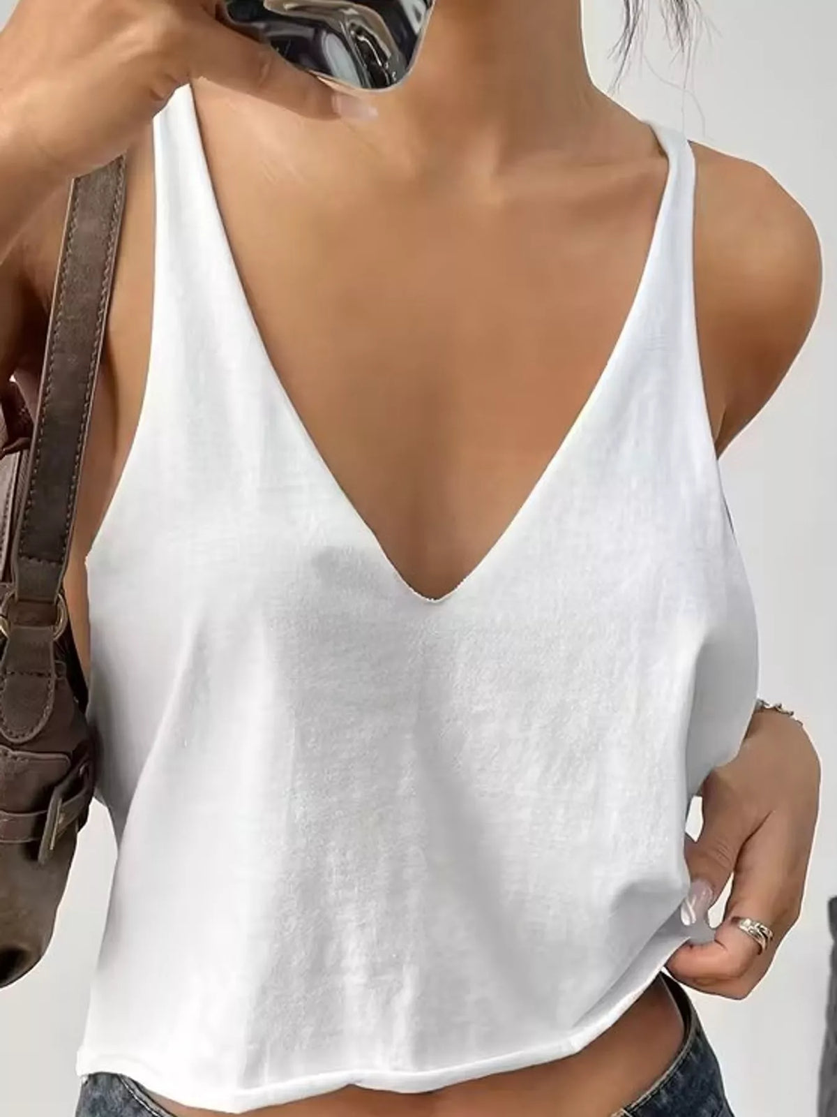 White sleeveless tank top