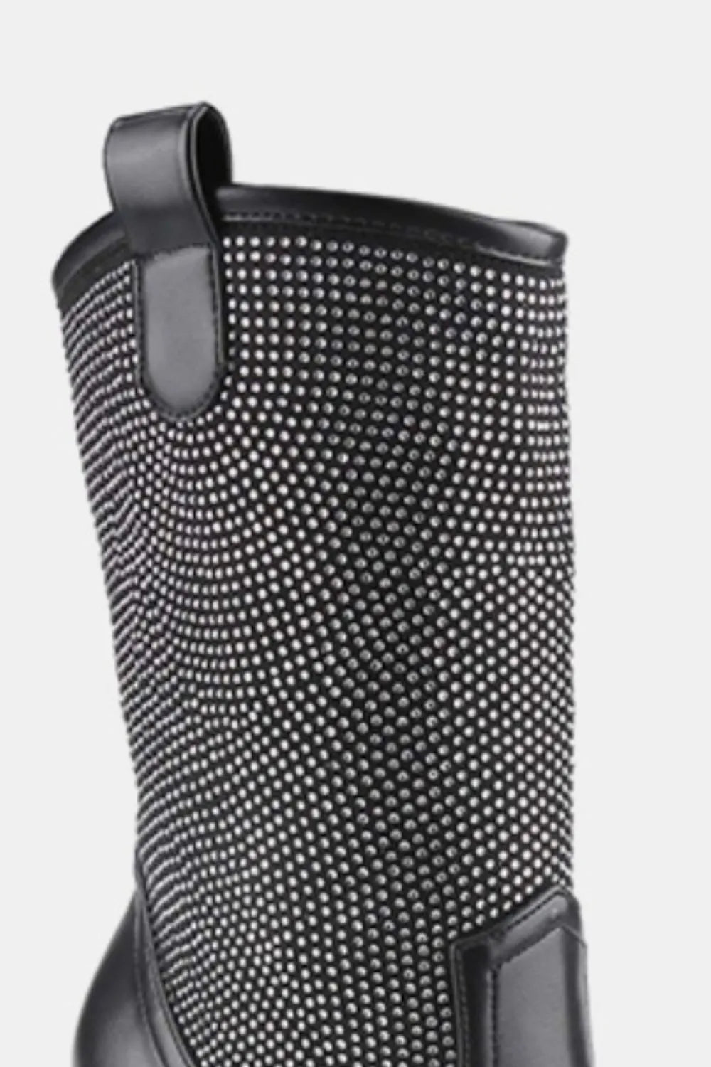 Women's apparel – product view 2