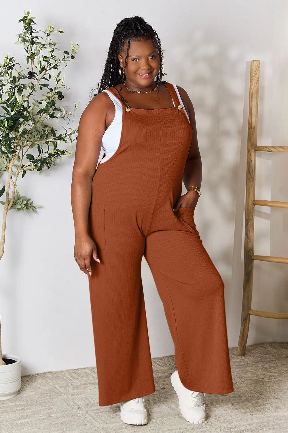 Women's apparel – product view 13