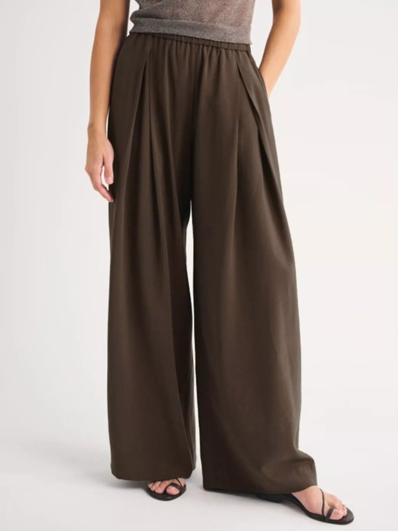 Trendsi Elastic Waist Relaxed Fit Pants -