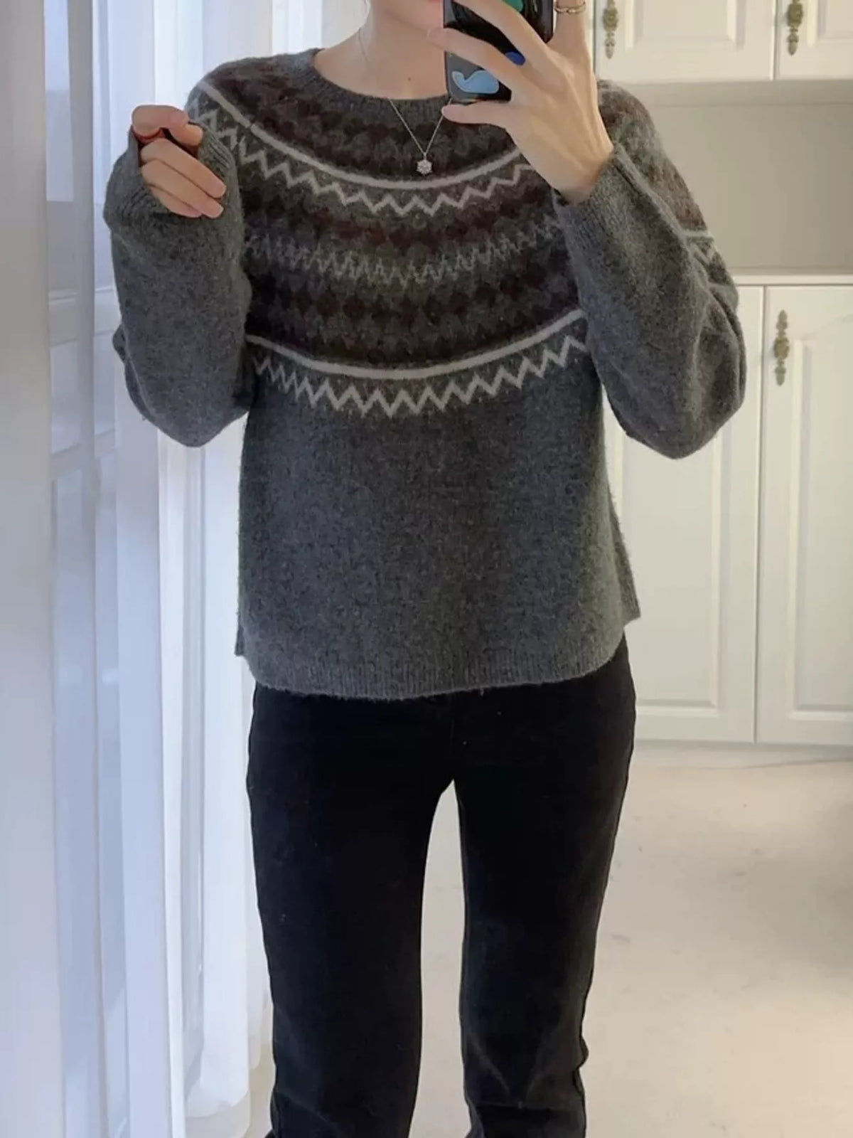 Vintage Fair Isle Pattern Knit Pullover Sweater — front view