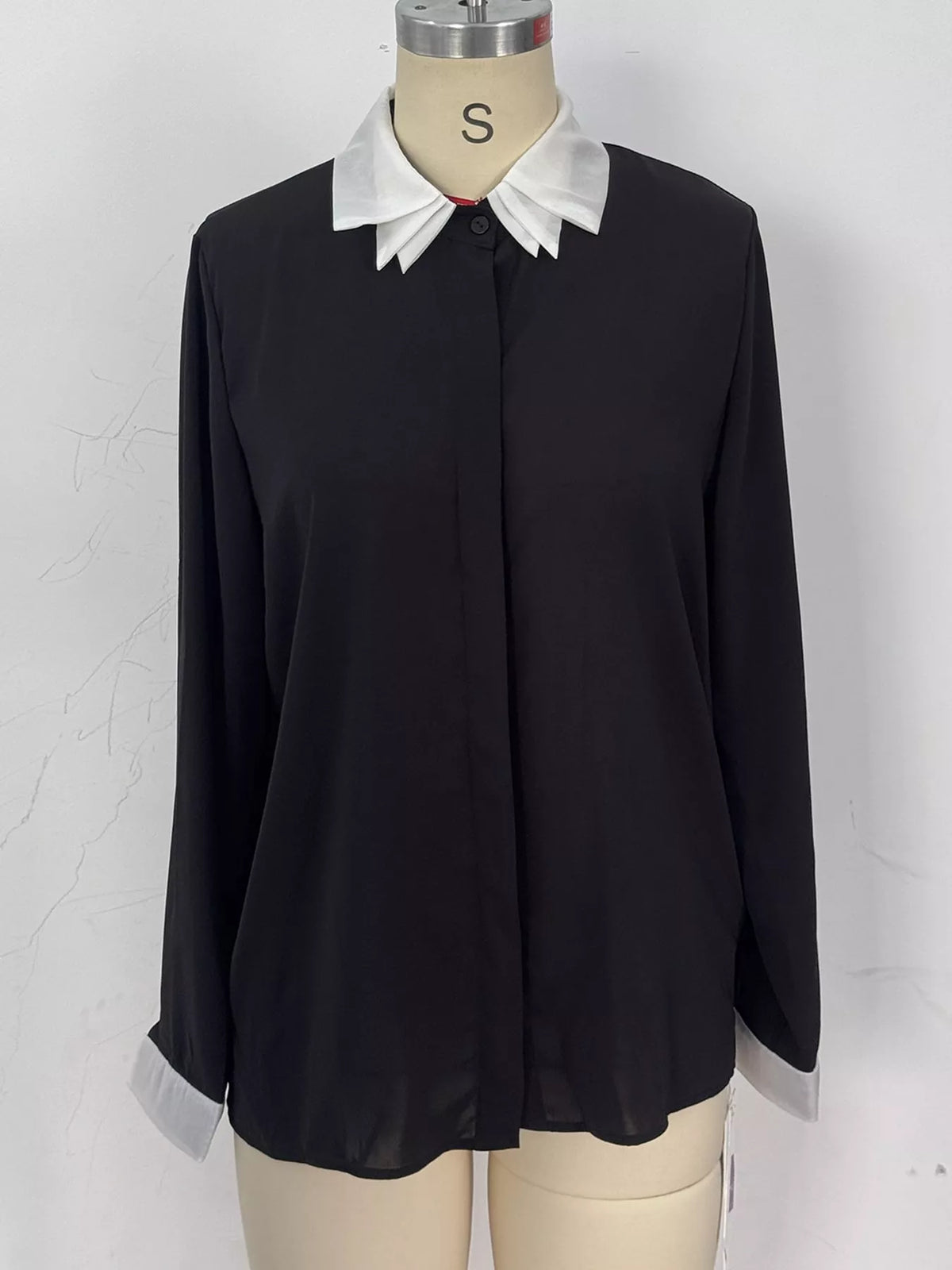Contrast Collar Long Sleeve Shirt — garment front