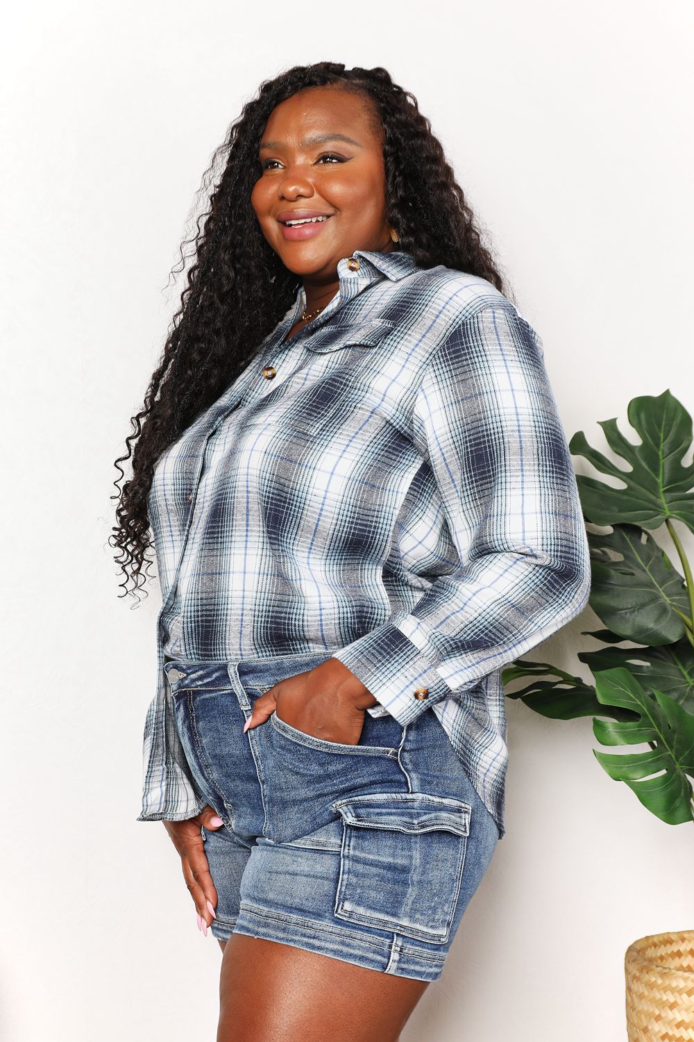 Women's apparel – product view 6
