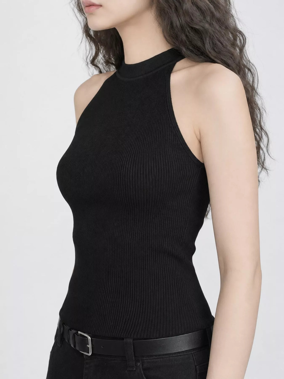 Black sleeveless mock neck ribbed knit tank top