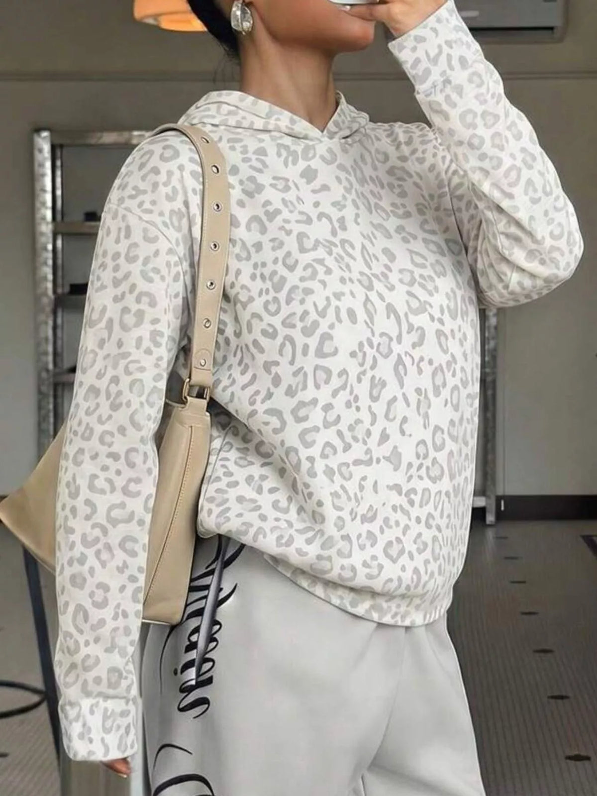 Trendsi Leopard Dropped Shoulder Hoodie -
