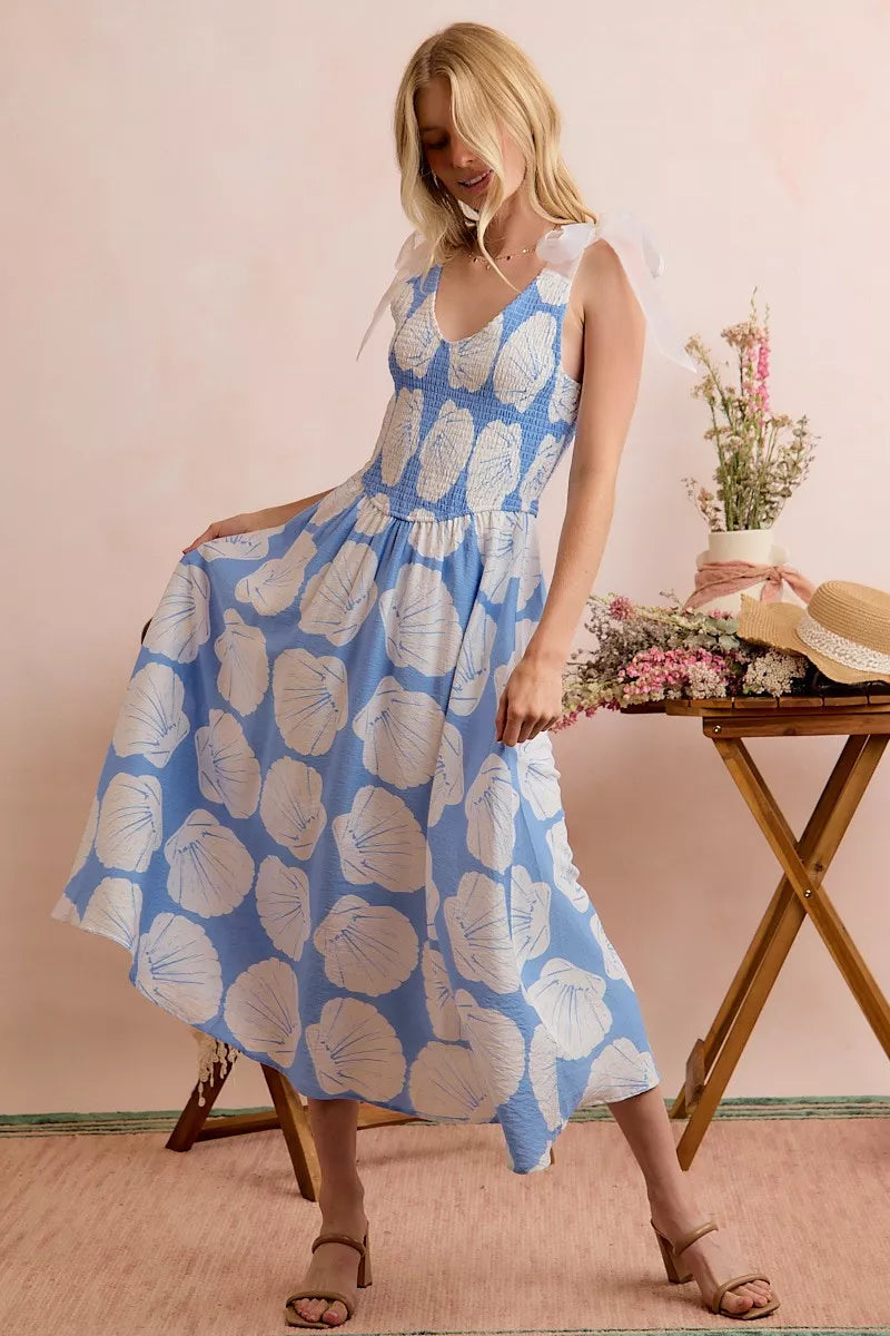 Women's apparel – product view 9