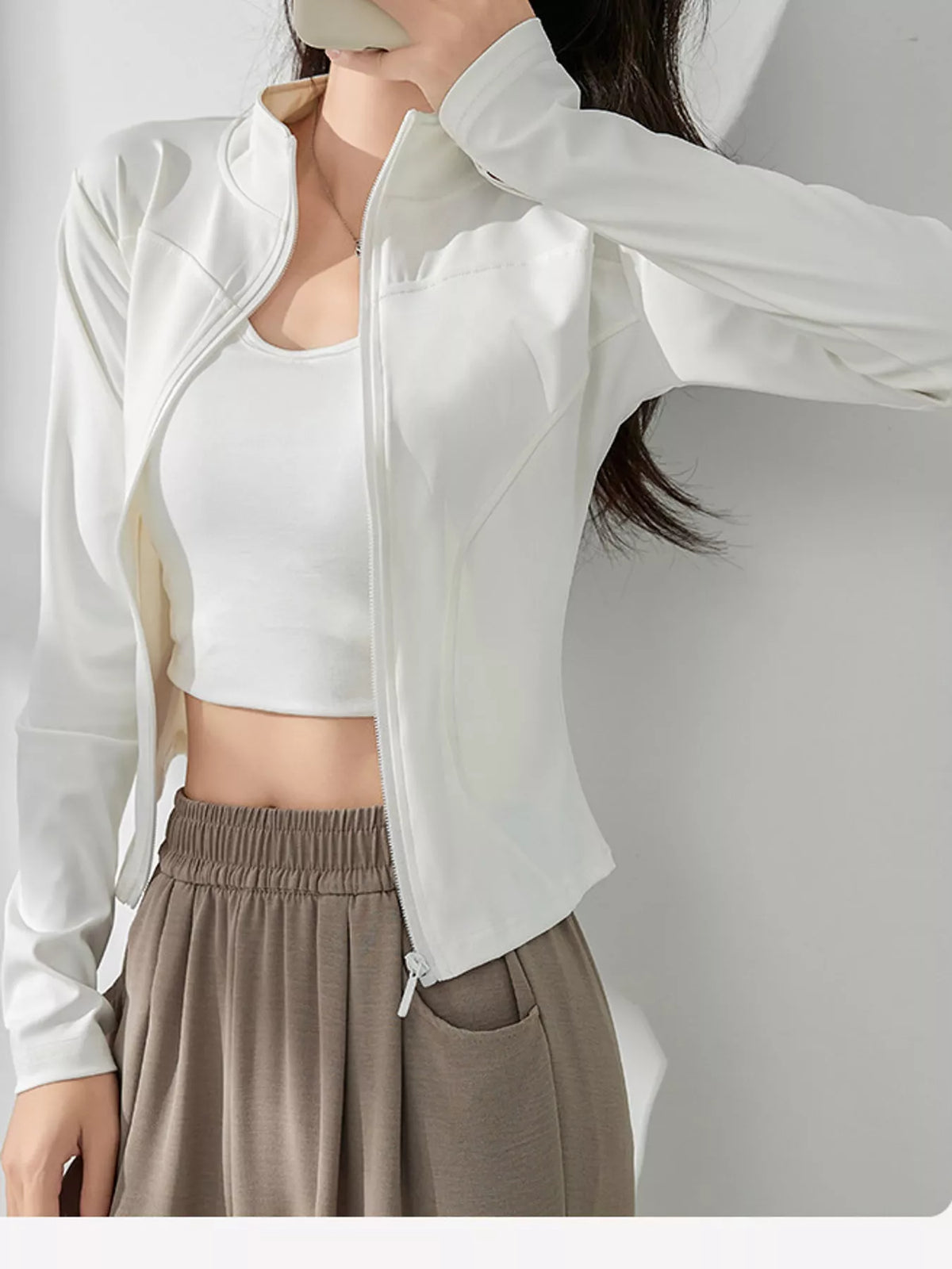 White quick-dry zip-up jacket