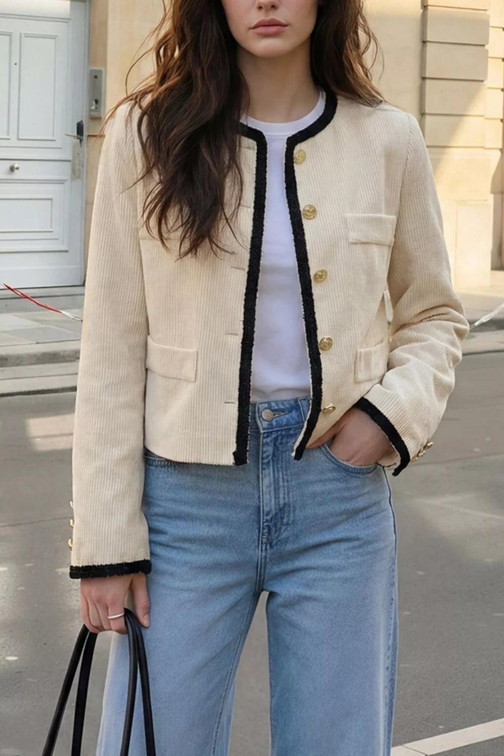 Beige contrast-trim cropped jacket