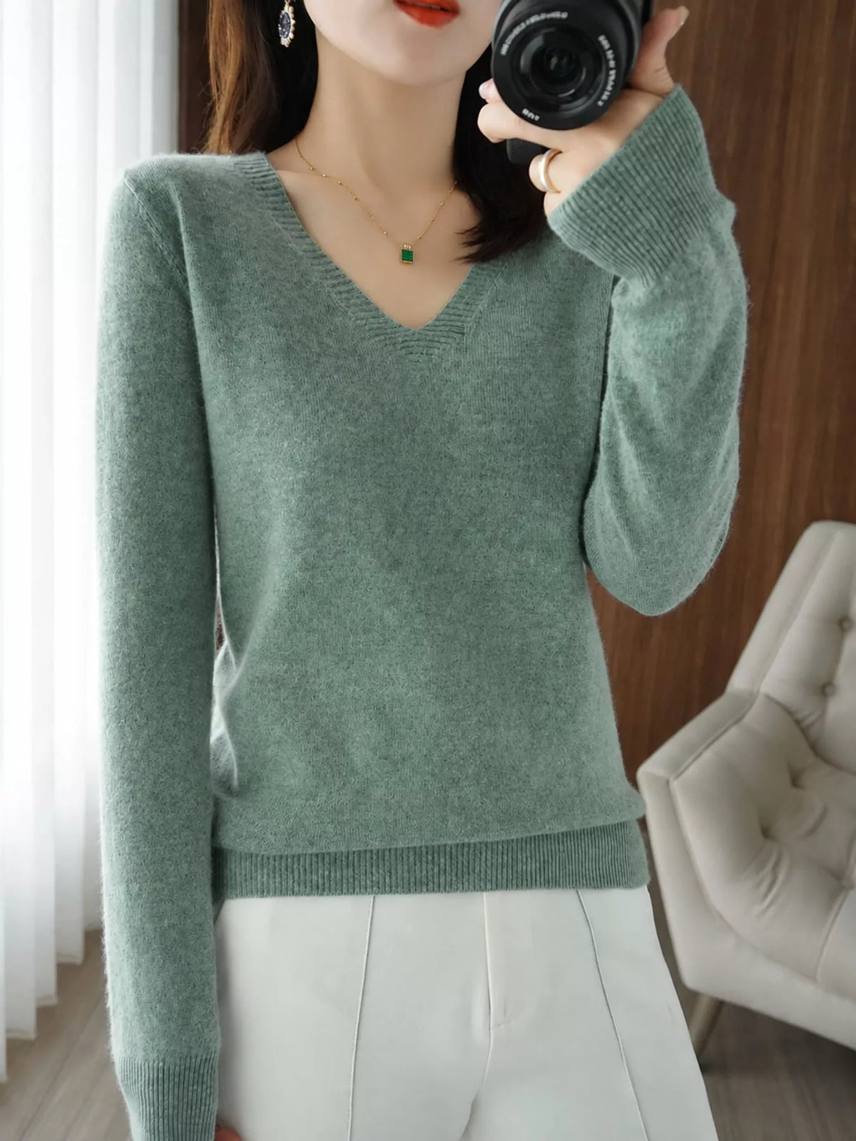V-Neck Knit Sweater in green