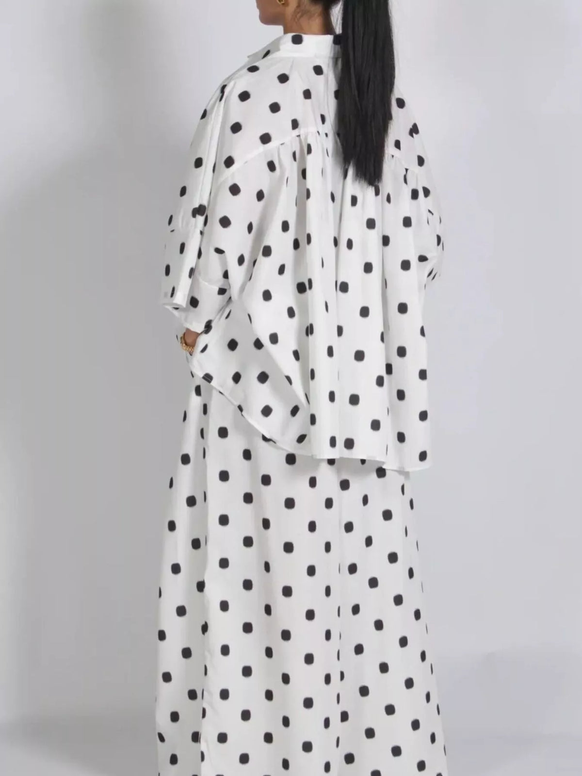 Collared 3/4 sleeve outfit set, back view