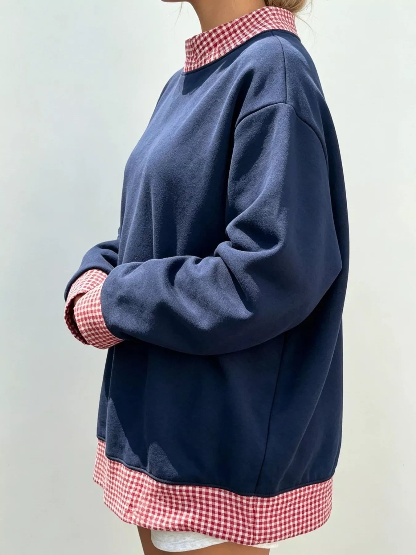 Trendsi Polka Dot Contrast Trim Dropped Shoulder Sweatshirt -