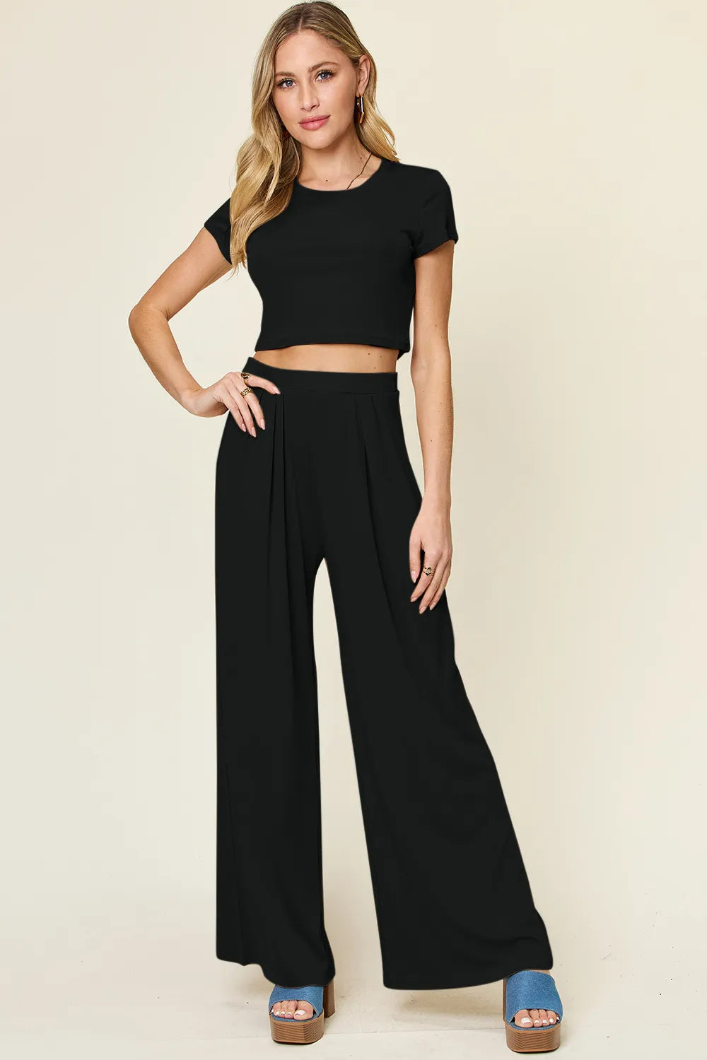 Women's clothing set – product view 1