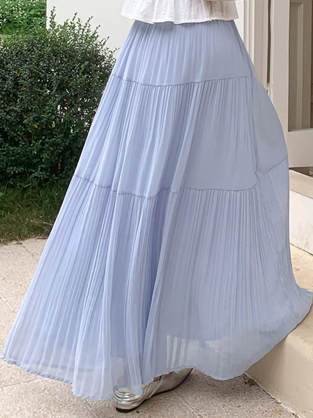 High-Waisted Tiered Pleated Maxi Skirt, side view