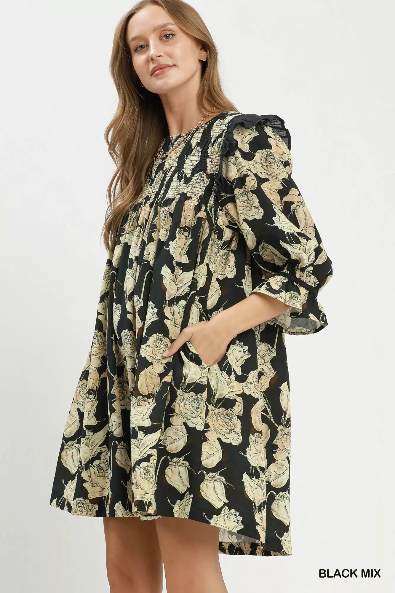 Women's apparel – product view 2
