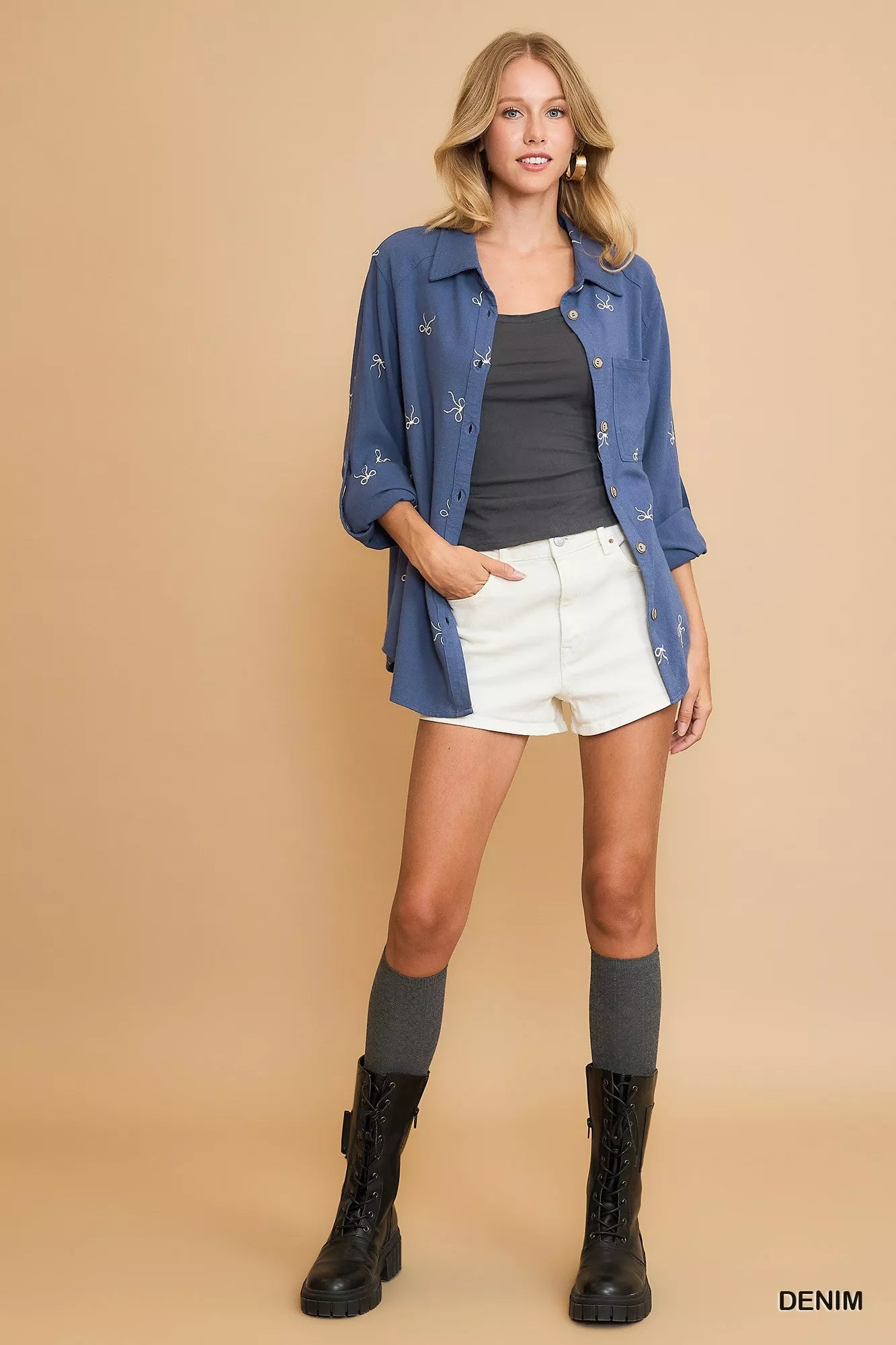 Women's apparel – product view 4