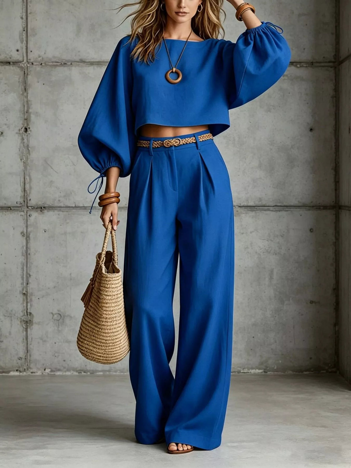 Cropped blouse and pants set, blue set front