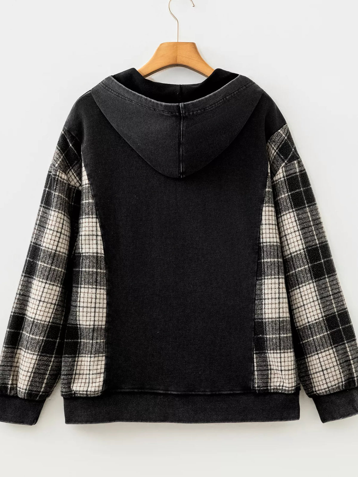 Plaid-sleeve hoodie, black hanging back