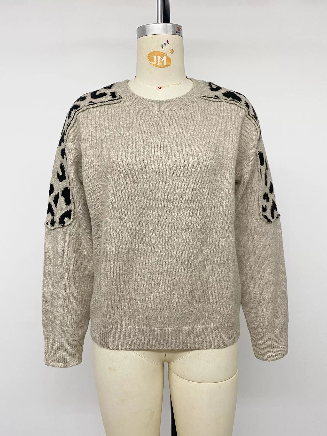 Trendsi Leopard Round Neck Sweater -