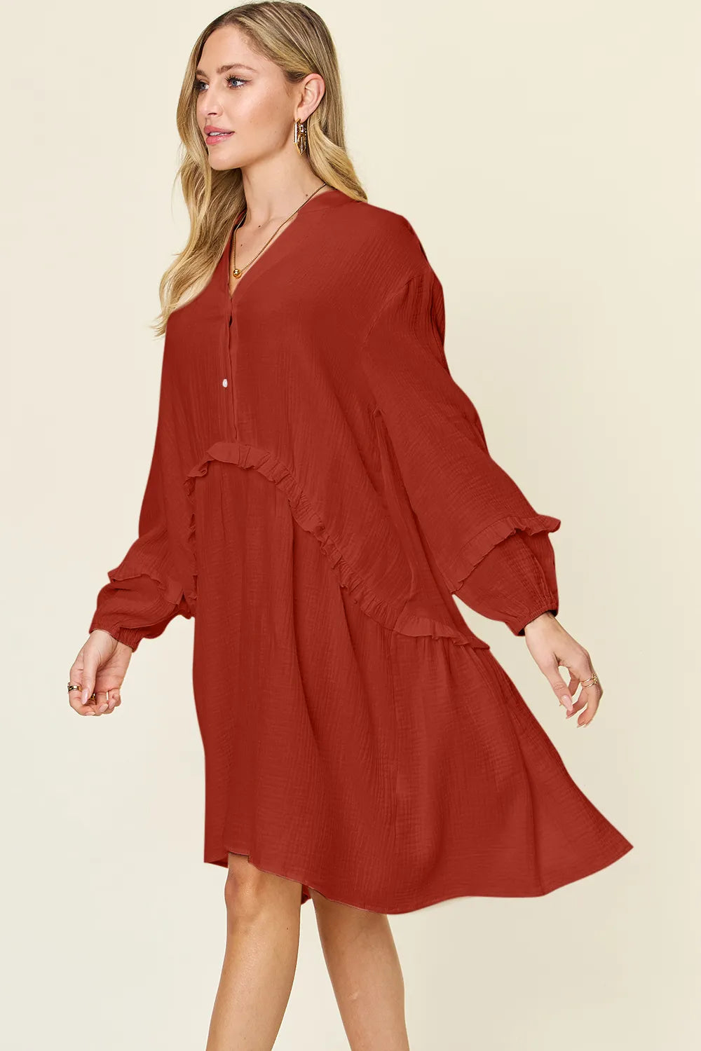 Women's apparel – product view 3