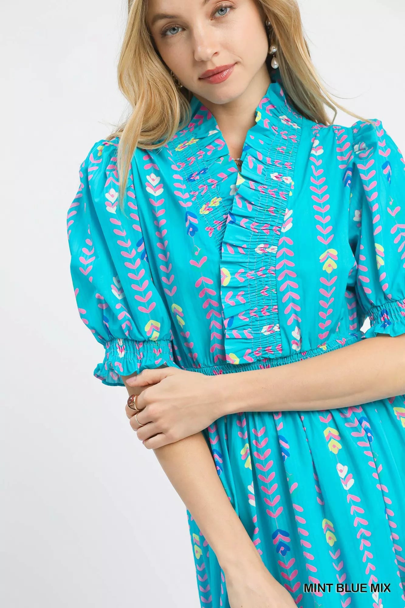 Women's apparel – product view 3