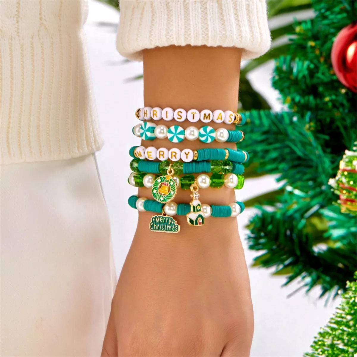 Trendsi 6-Piece Christmas Beaded Bracelet with Pearl Accents -