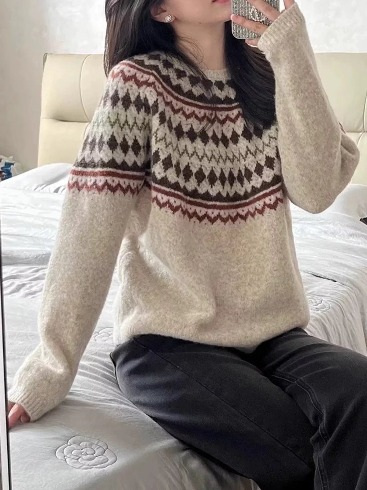 Vintage Fair Isle Pattern Knit Pullover Sweater — front view