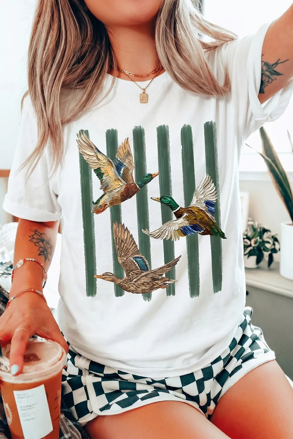 Trendsi Western Mallard Stripes Graphic Round Neck Casual Tee -