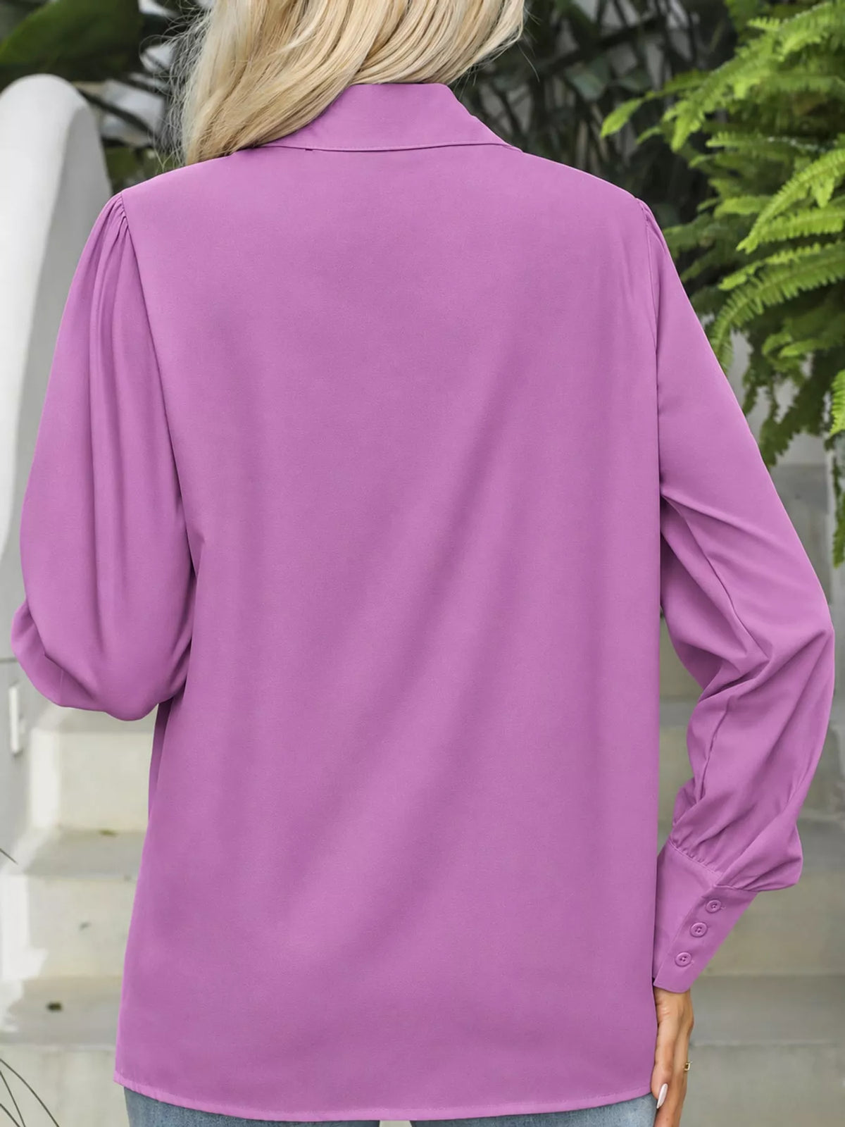 Long-sleeve shirt, back view