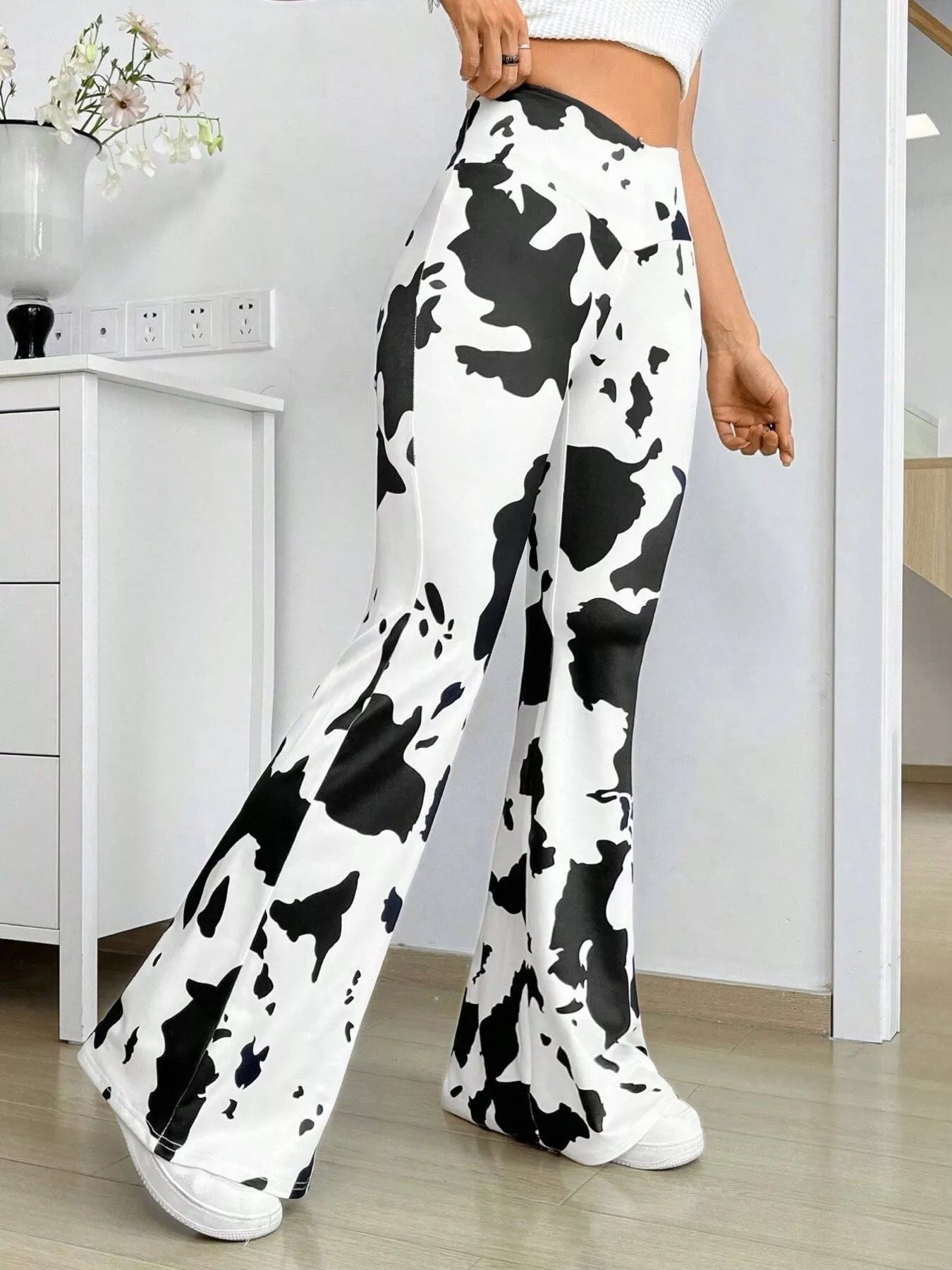 Women's pants – product view 1