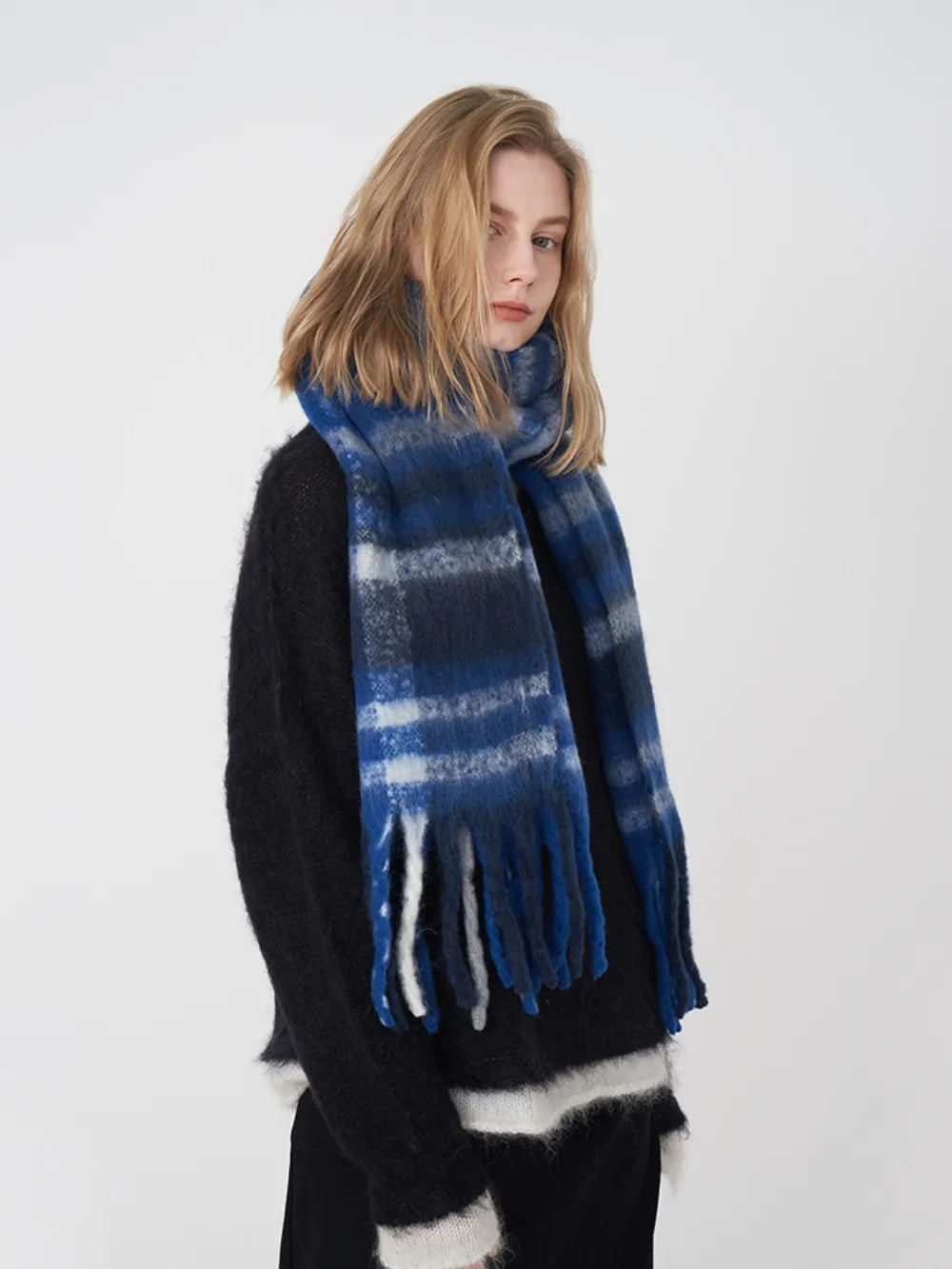 Women's apparel – product view 3
