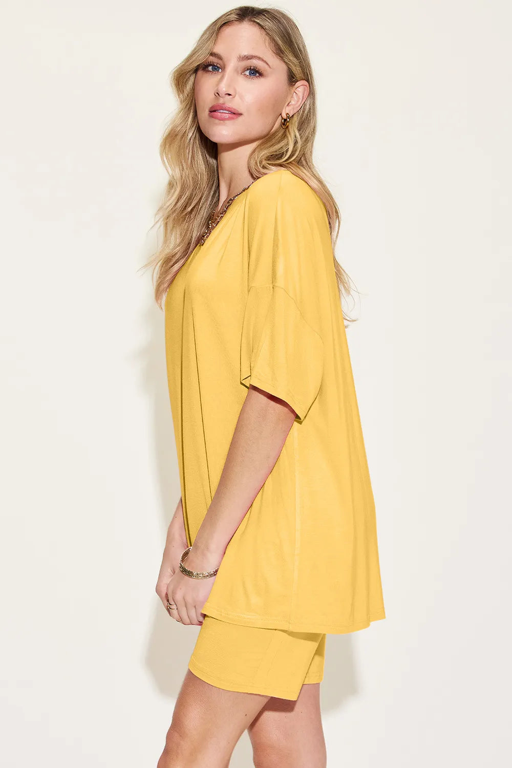Women's clothing set – product view 2